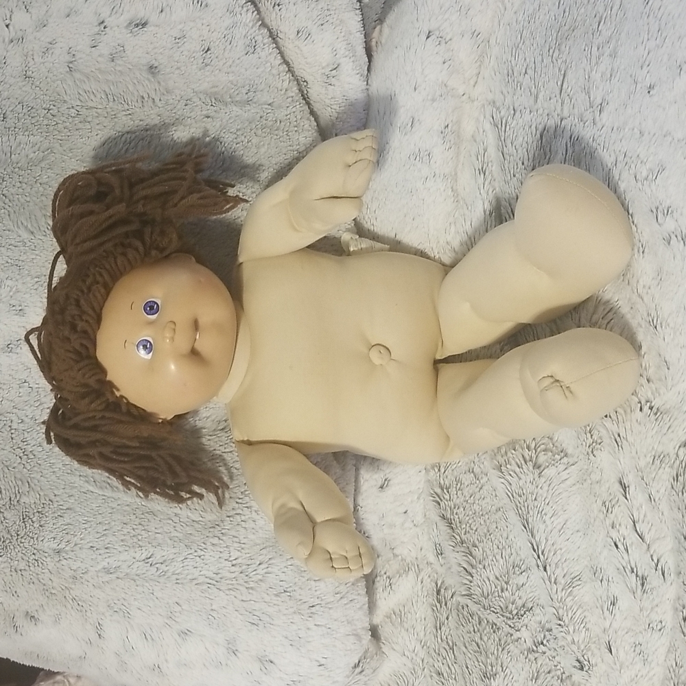 #29 Xavier Robert's Cabbage Patch Kid, 1985 16" Brown Hair, Blue eyes EUC